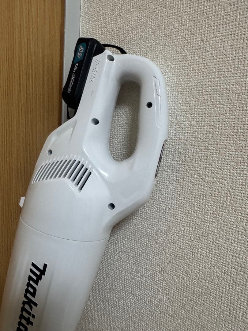 makita マキタ　充電式クリーナ CL108FD コードレススティック