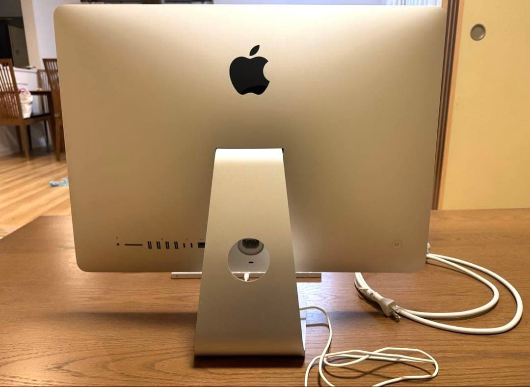 Apple デスクトップパソコン　MNDY2J/A キーボード・マウス付き　美品