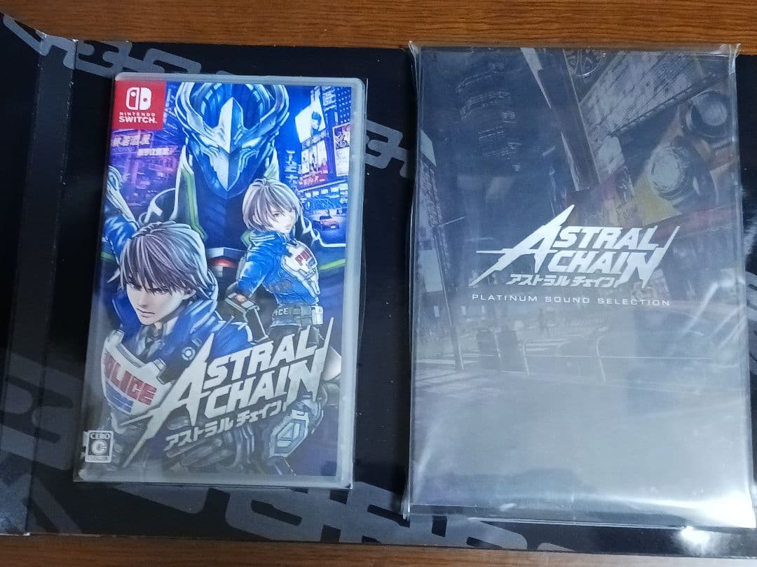 Nintendo Switch ASTRAL CHAIN COLLECTOR'S EDITION