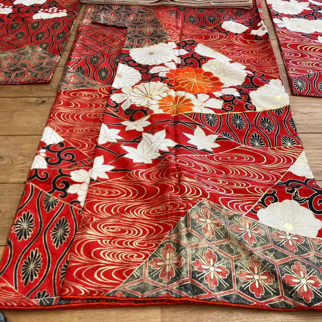 お値下げ　振袖セット　袋帯　帯締め　髪飾り　金糸刺繍　正絹　古典柄　4点