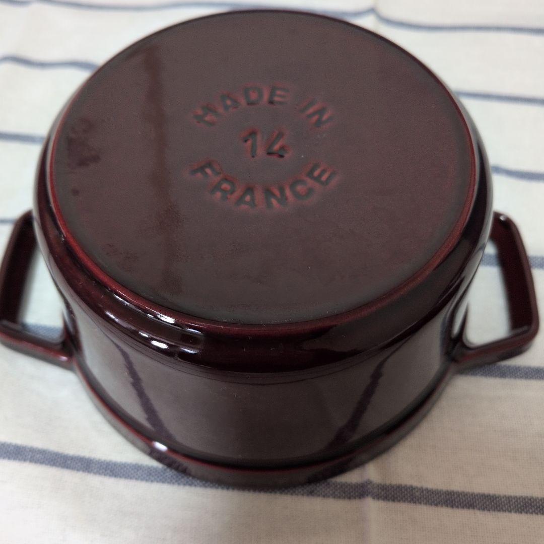 STAUB　ストウブ　ラウンド14 グレナディンレッド