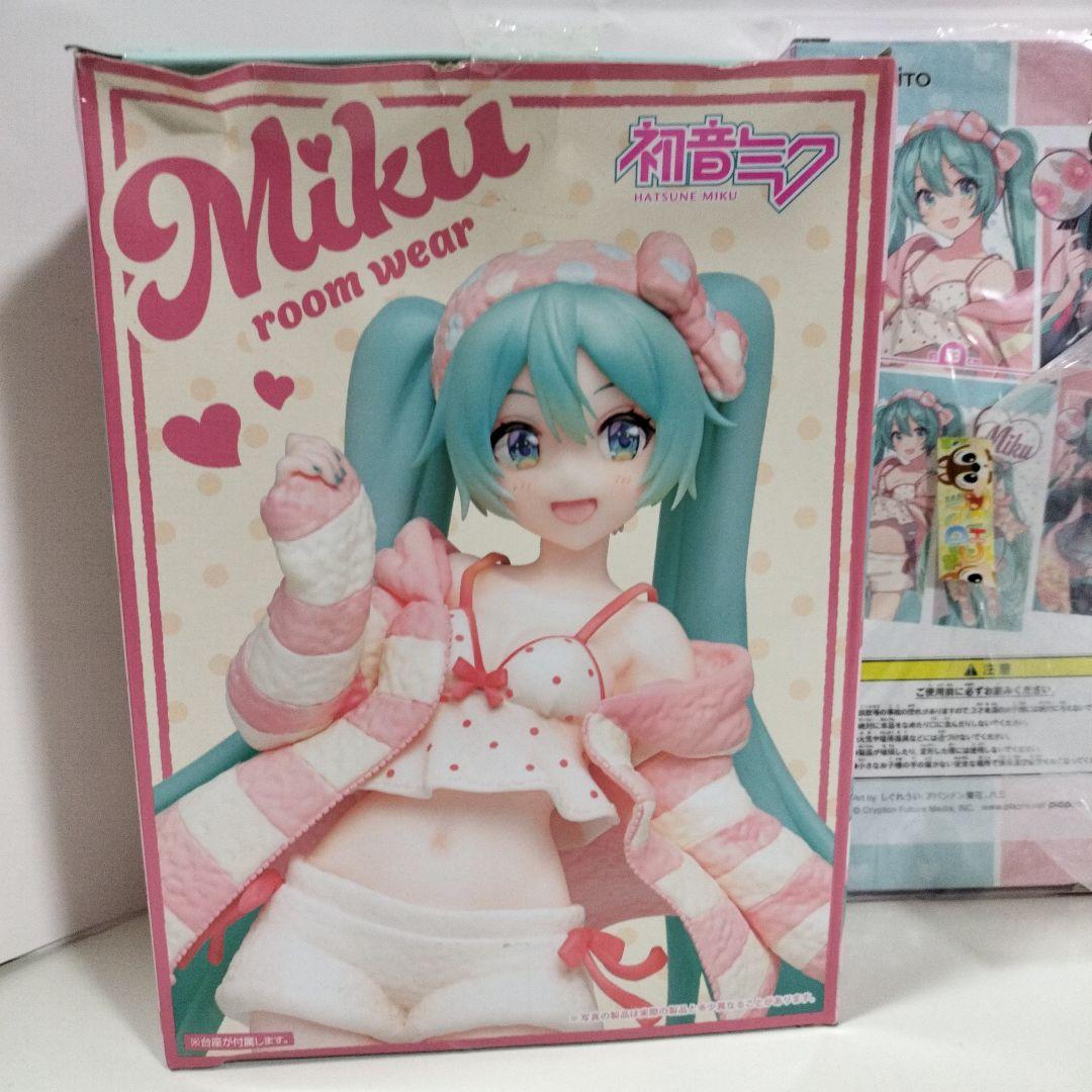 箱痛み　未開封　初音ミク ルームウェア フィギュア　のれん　しぐれうい