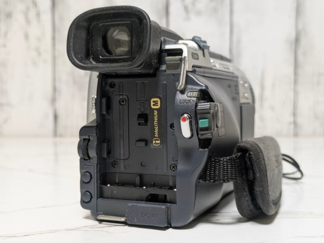 ②【再生機】SONY　DCR-TRV30　MiniDV対応　セット