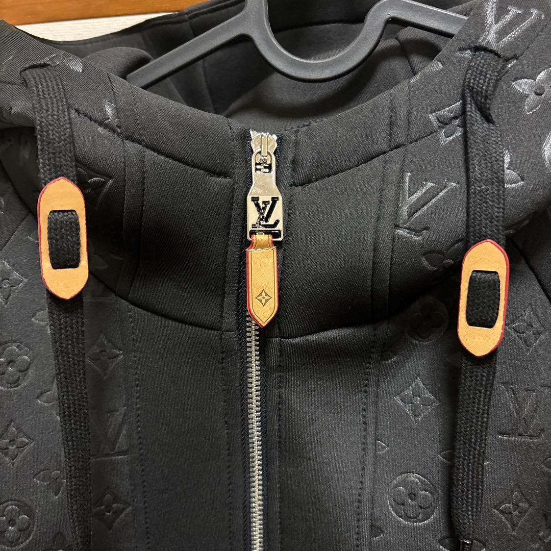LOUIS VUITTON（ルイヴィトン）ジャケット