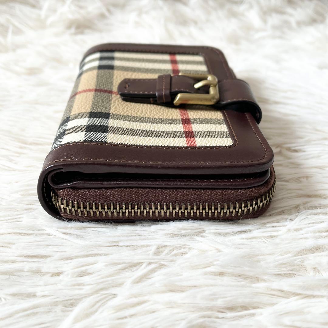 新品✨Burberry バーバリー　ノバチェック　二つ折り財布　ブラウン　レザー