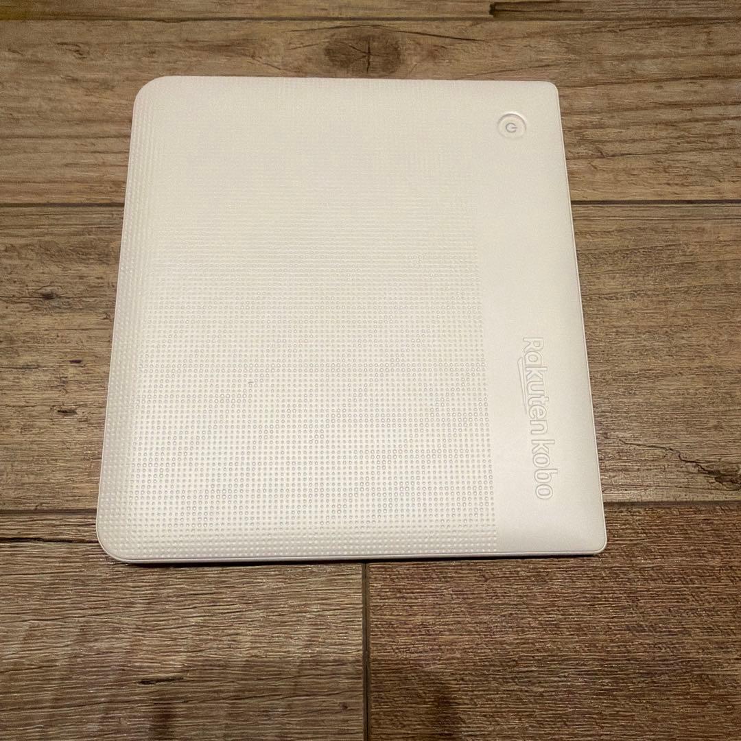 kobo kobolibra H2O 電子書籍リーダー