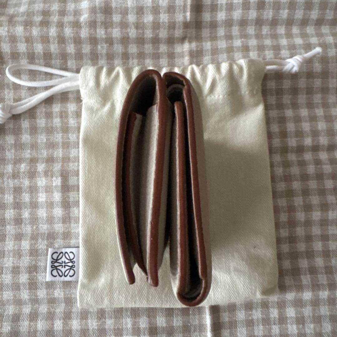 【美品】ロエベ トライフォールド ウォレット 三つ折り財布