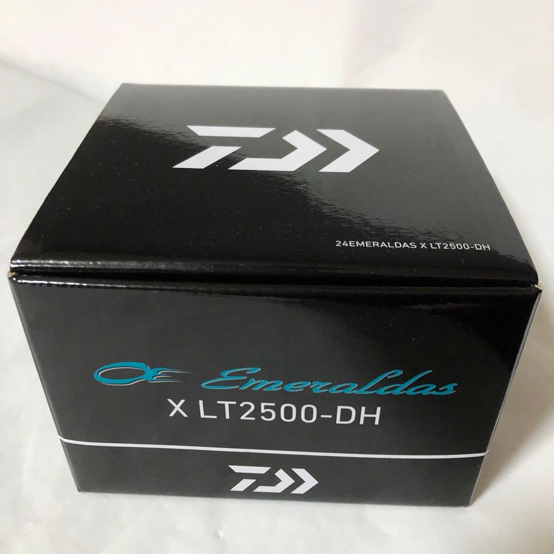 ぽいふる　未使用　ダイワ　24エメラルダスX LT2500-DH ライン付