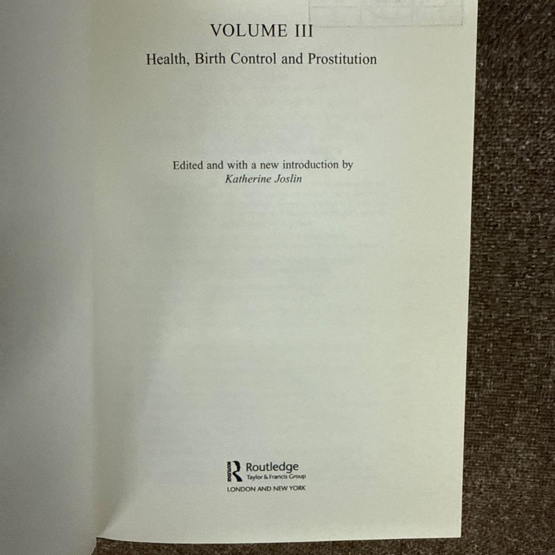 洋書 American Feminism Key Source Documents 3