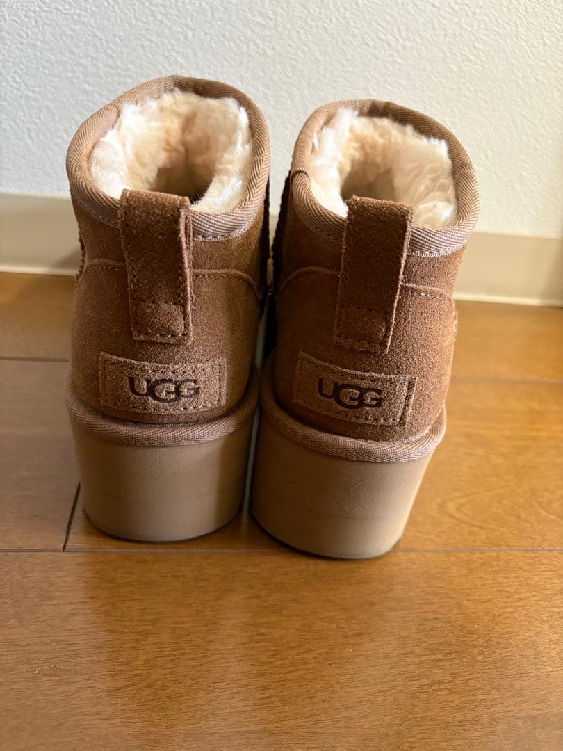 L*L様 UGG W CLASSIC ULTRA MINI PLATFORM