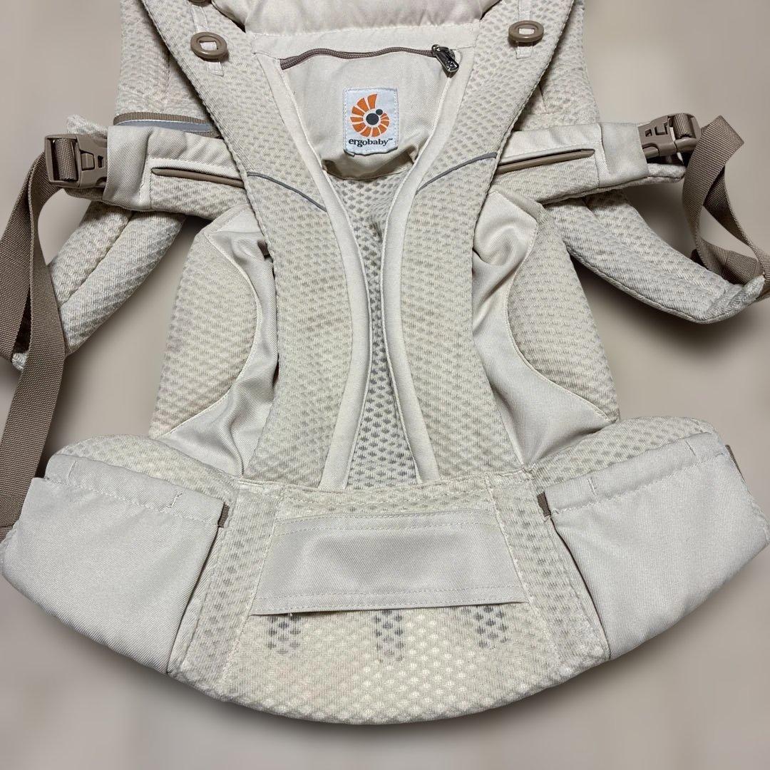 美品！エルゴの抱っこ紐 オムニブリーズ　ナチュラルベージュ