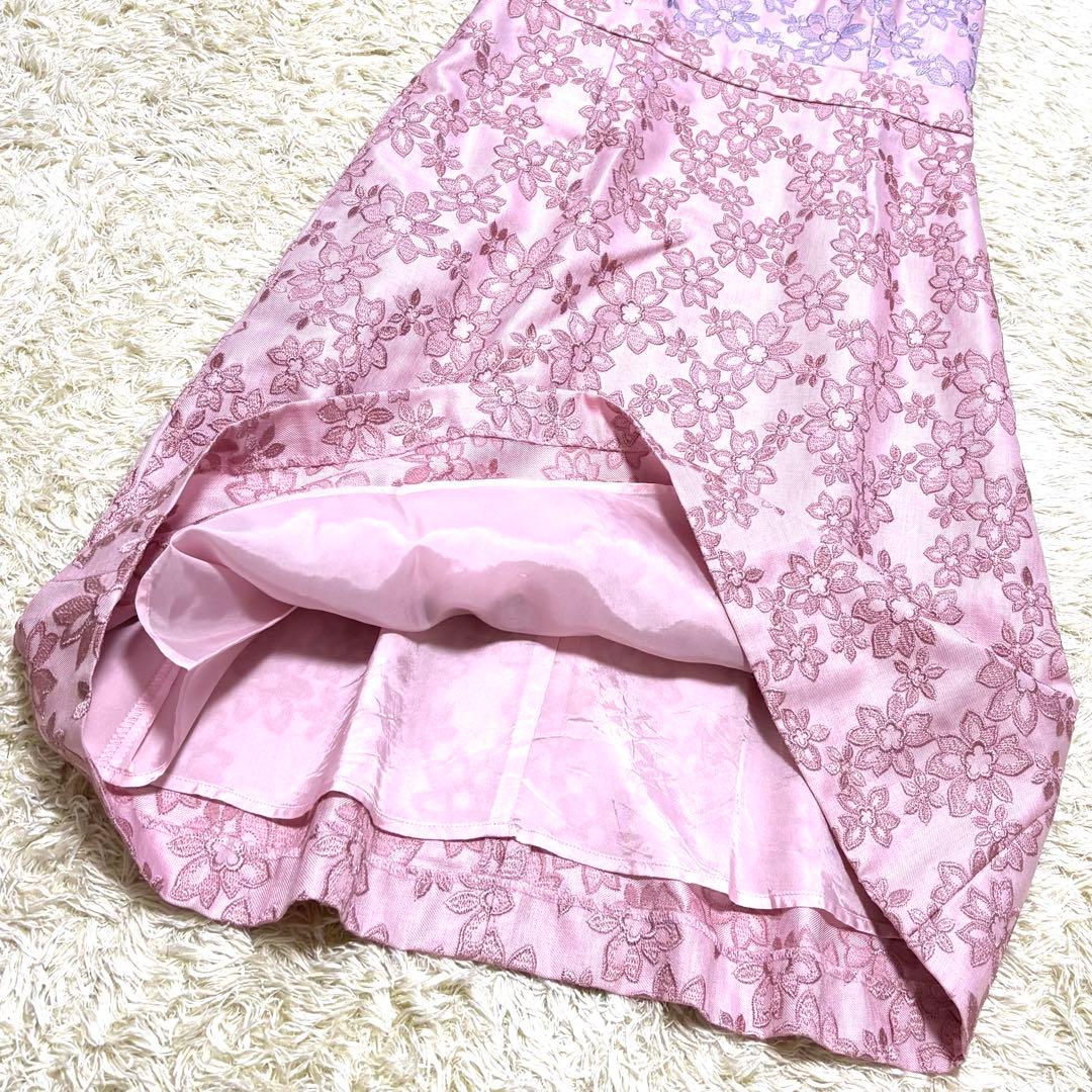 【極美品】トッカ 花柄刺繍ワンピース Aライン ウエストマーク ノースリーブ 2