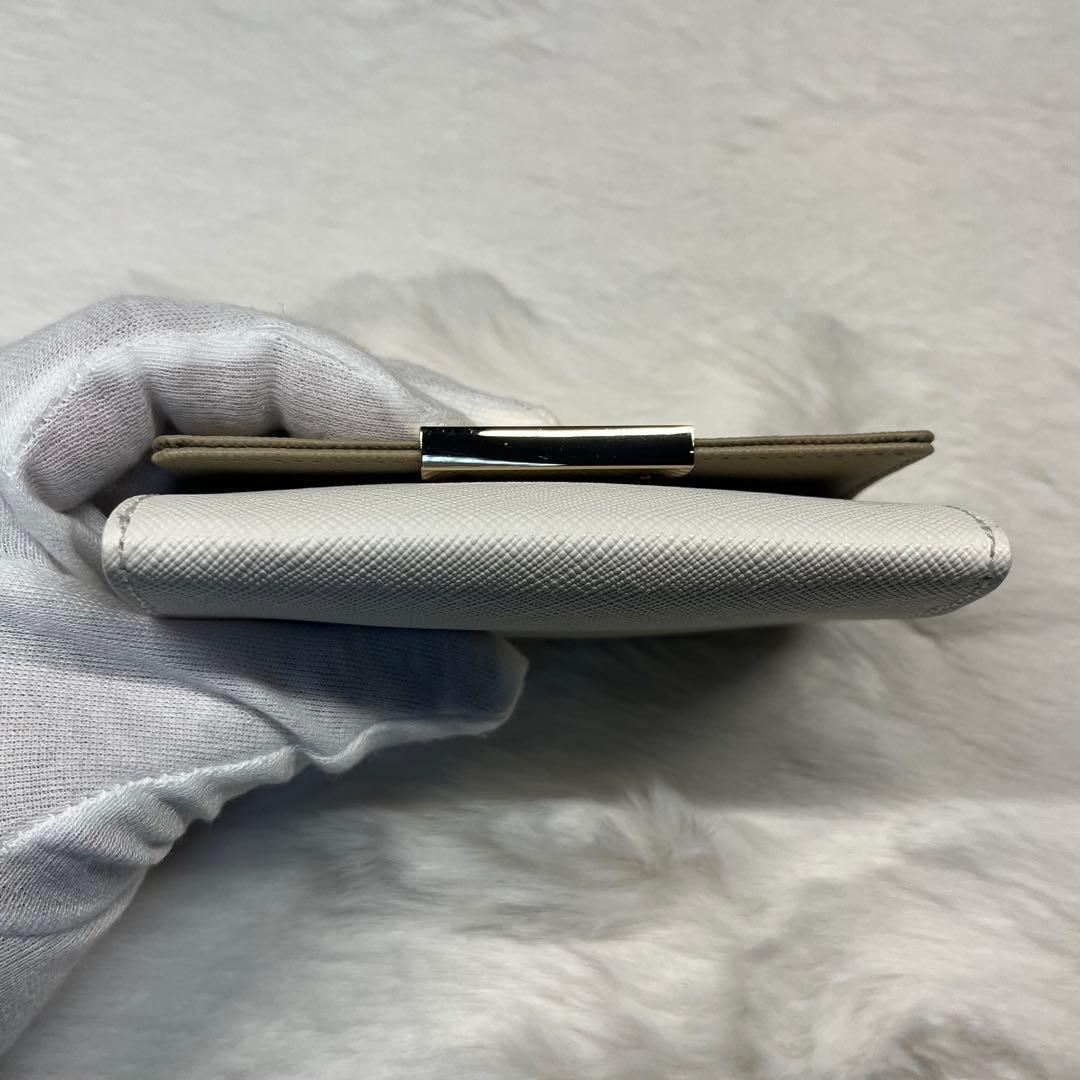 【極美品／未使用】Agnes b ベージュとホワイトの名刺入れ