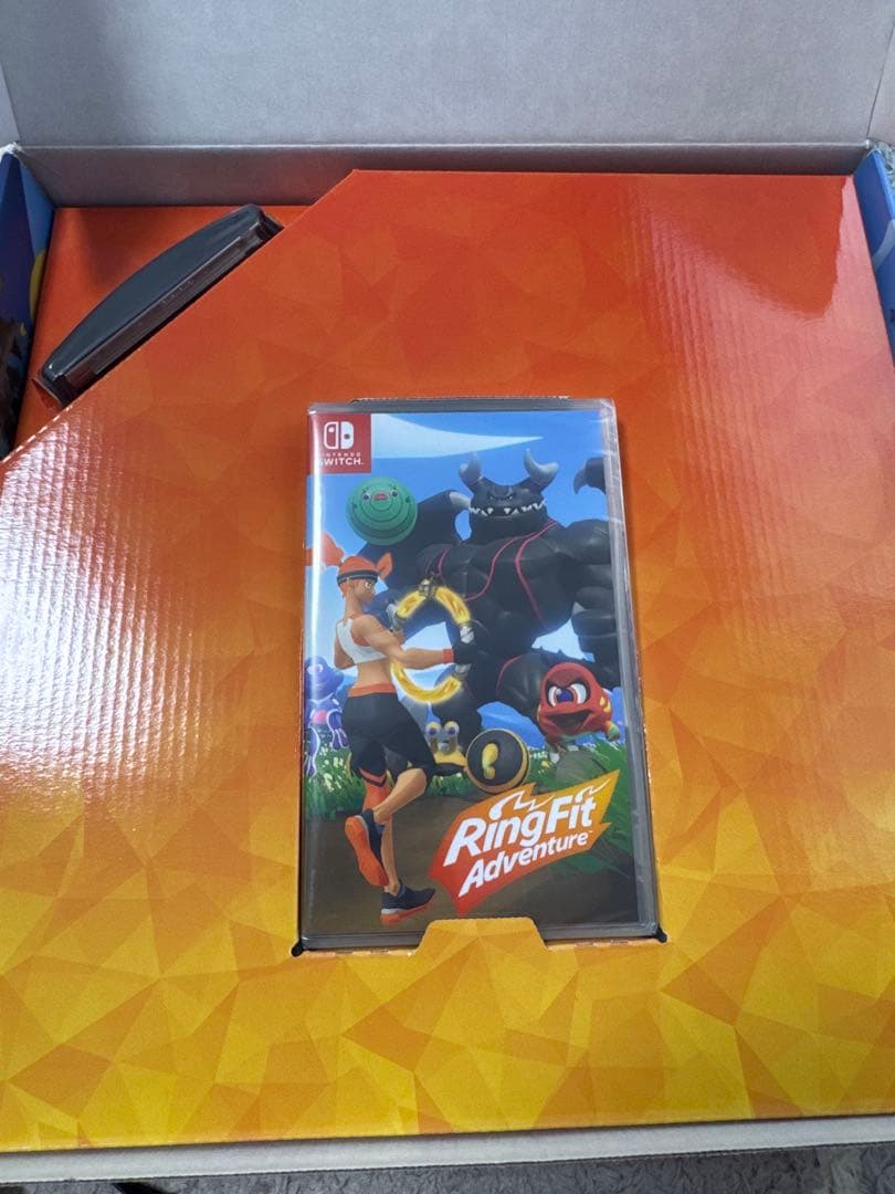 【ほぼ未使用】Nintendo Switch 本体セットと新品リングフィット一式