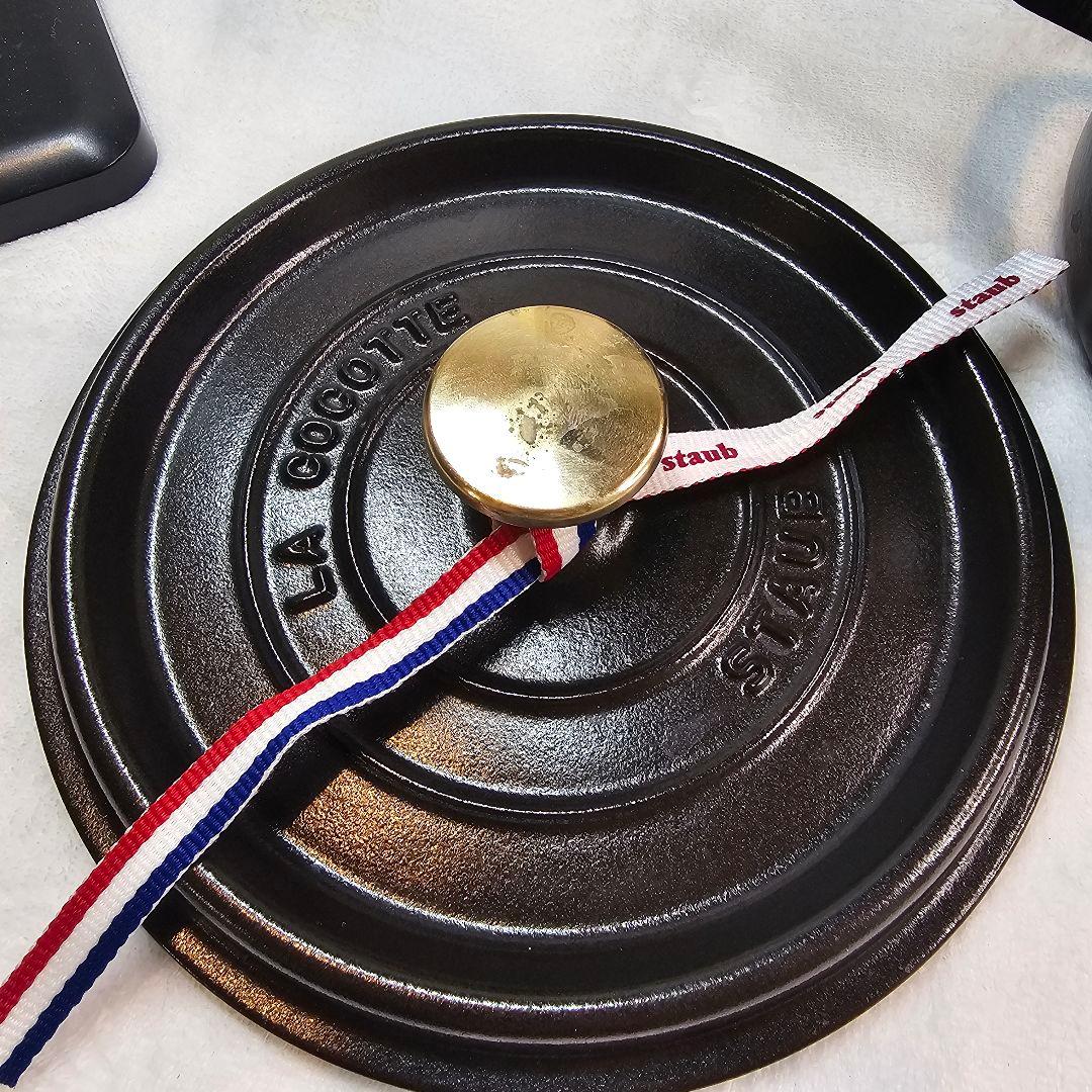 STAUB ストウブピコ・ココット 18cmラウンド鋳鉄製 両手鍋 ブラック