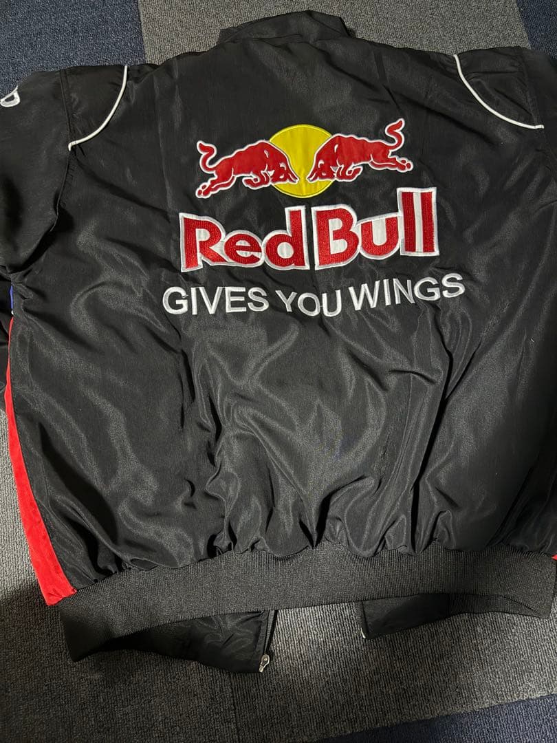 Red Bull Racing ジャケット ブラック 刺繍ロゴ F1 未使用品