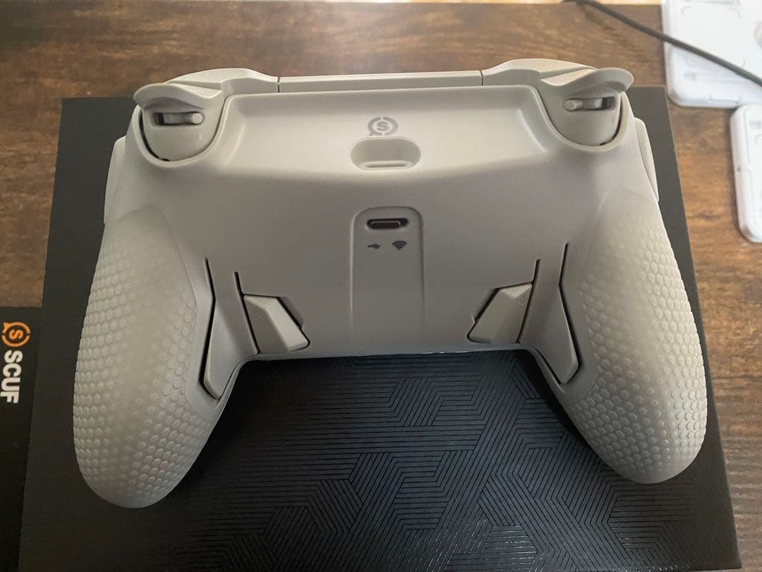 Scuf envision pro ホワイト