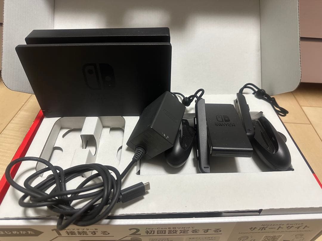 Nintendo Switch 本体 グレー（ソフト桃鉄付き）箱あり
