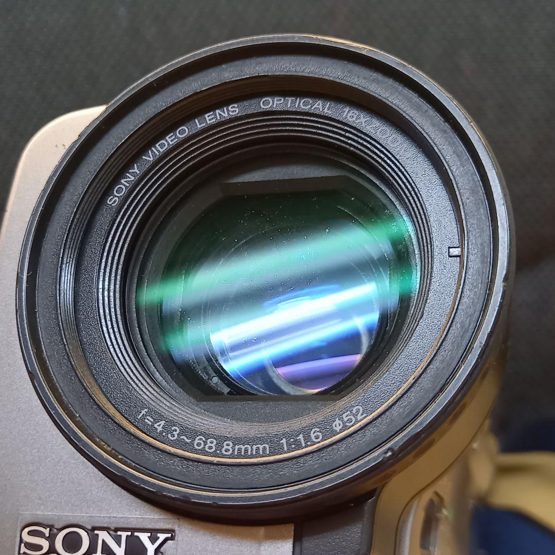 SONY ビデオカメラ CCD-TR3000 【ジャンク】