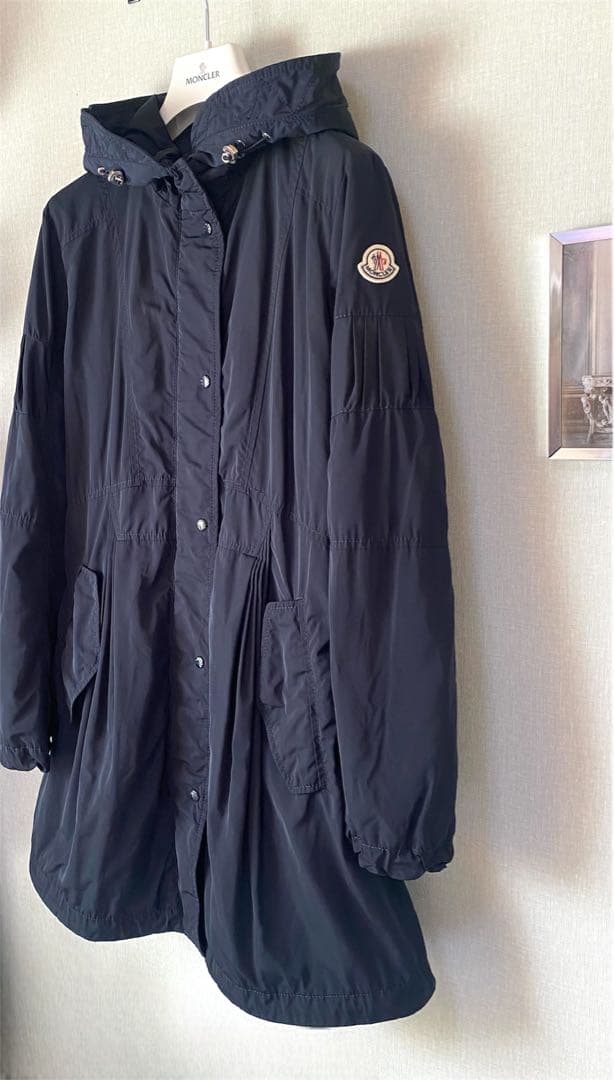 秋物続々入荷♪MONCLER モンクレール TARAWAナイロンコートサイズL