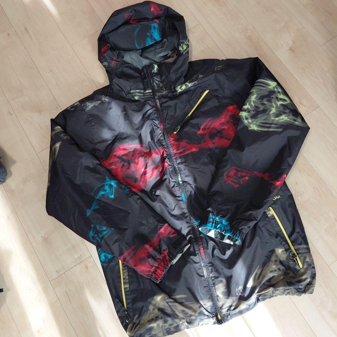 VOLCOM フード付きスノーボードウェア