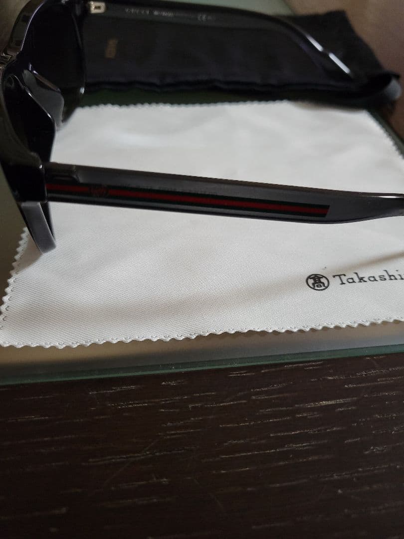 み*ー様 GUCCI ブラックフレーム サングラス