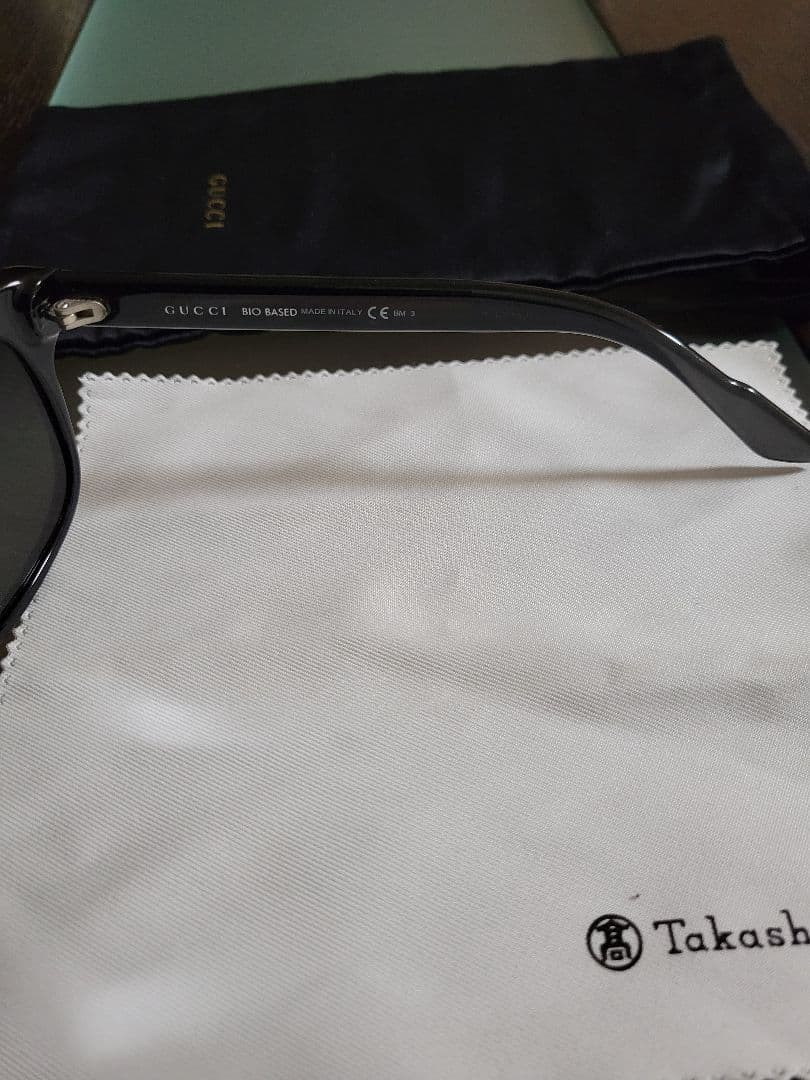 み*ー様 GUCCI ブラックフレーム サングラス