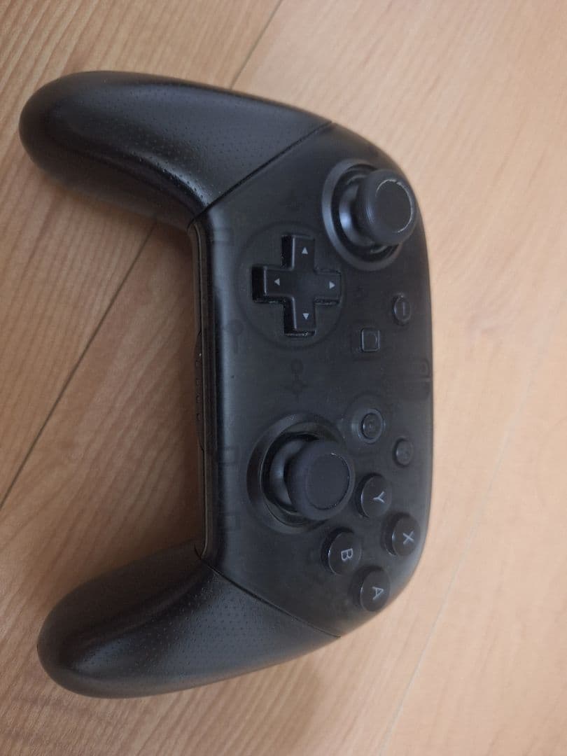 Nintendo Switch本体　せな