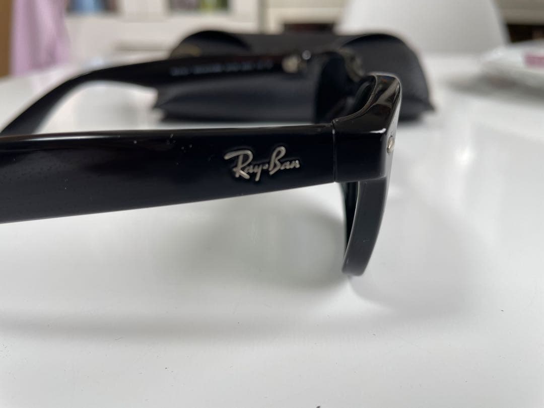 Ray-Ban 偏光サングラス　ニューウェイファーラ　RB2132-F