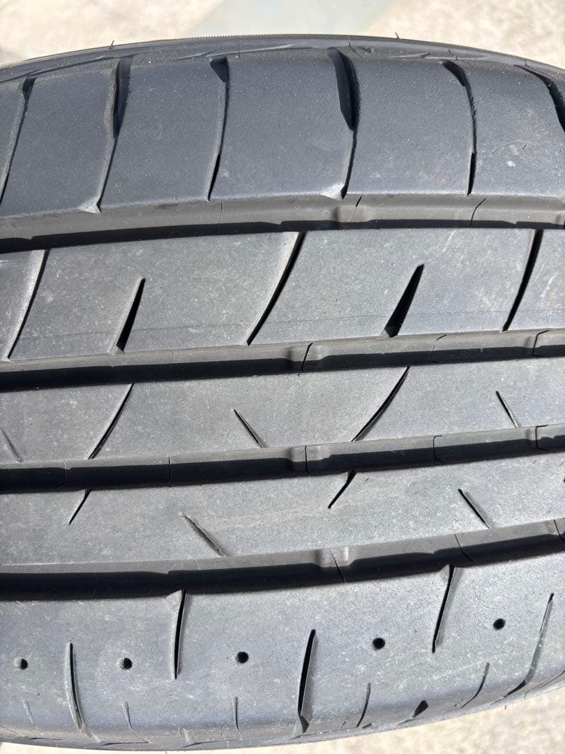 デリカット　BRIDGESTONE PX-RV II 235/50R18