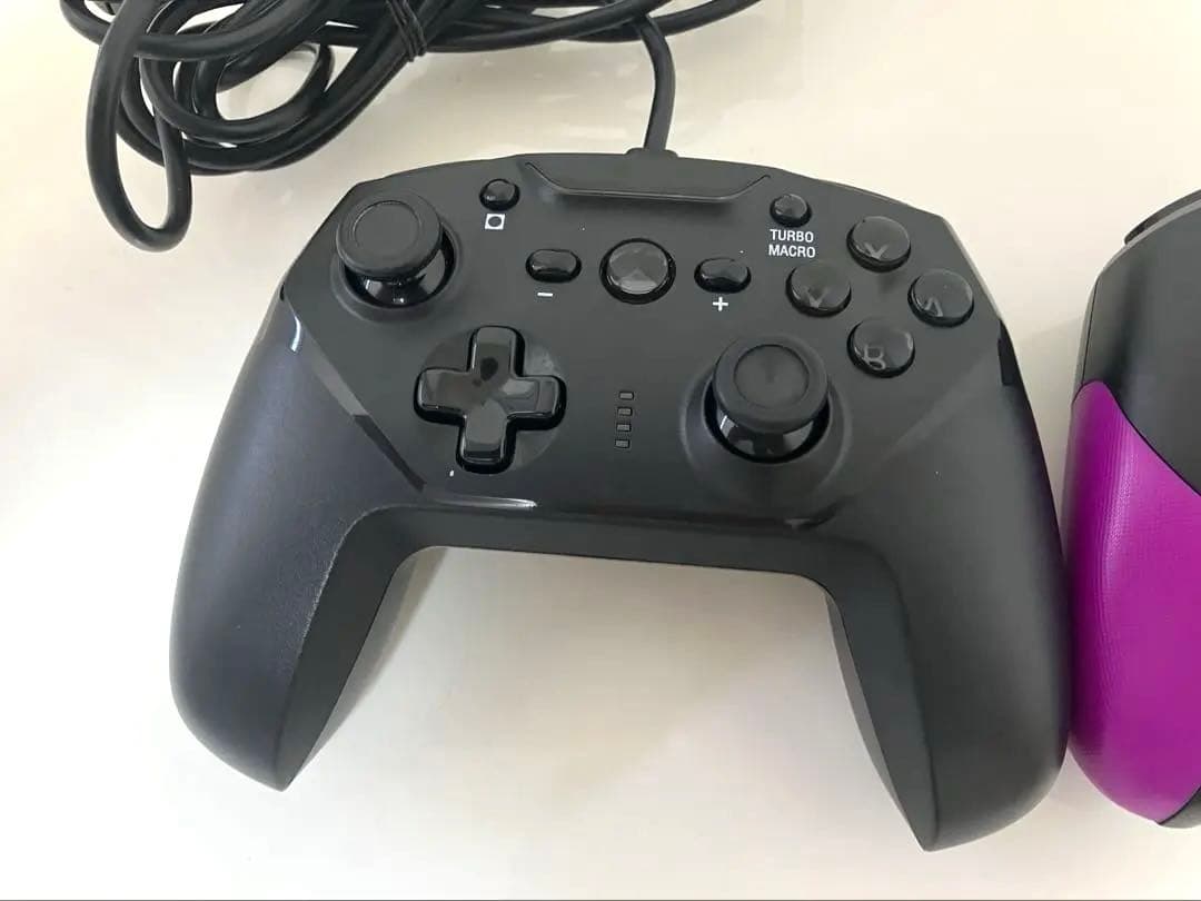 NintendoSwitch1本体＋プロコン2個