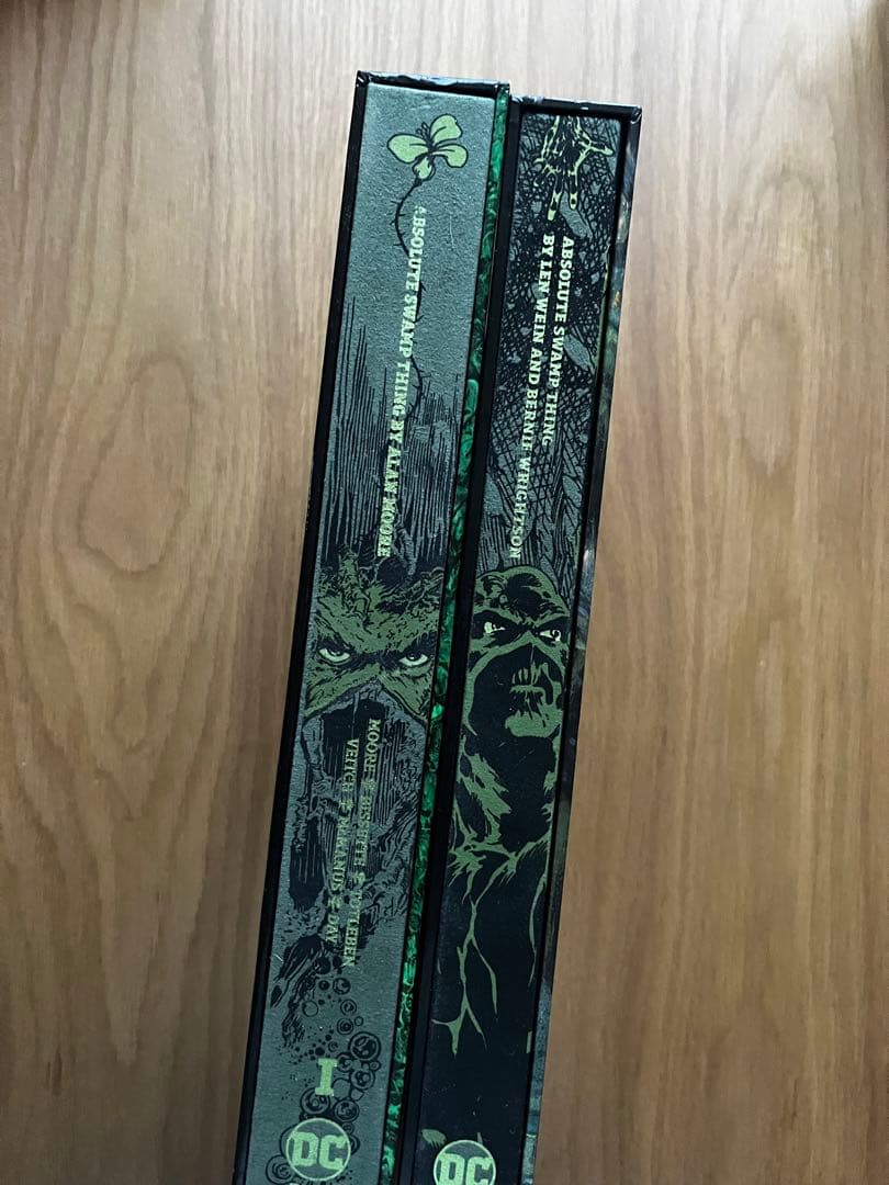 Swamp Thing Absolute 2冊まとめ(Alan Moore)