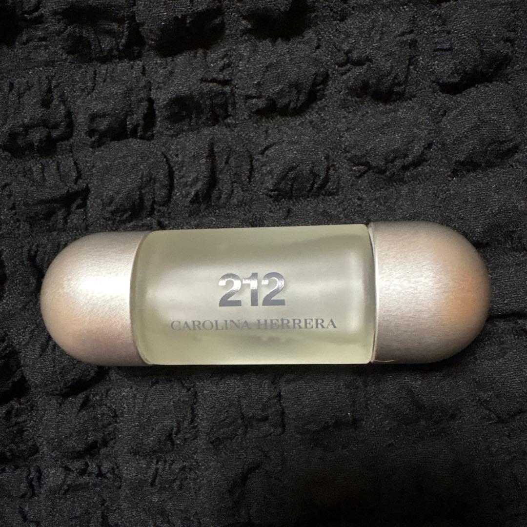 キャロライナへレラ212 オードトワレ30ml