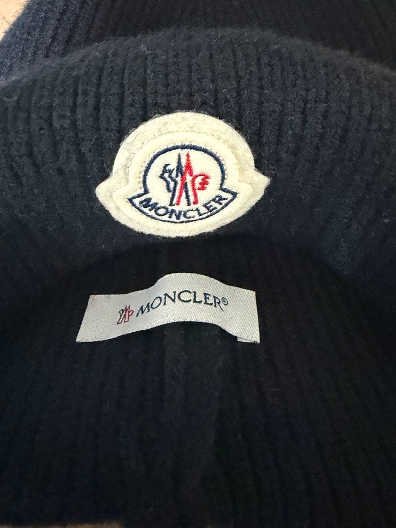 MONCLERニット帽 ブラック ビーニー