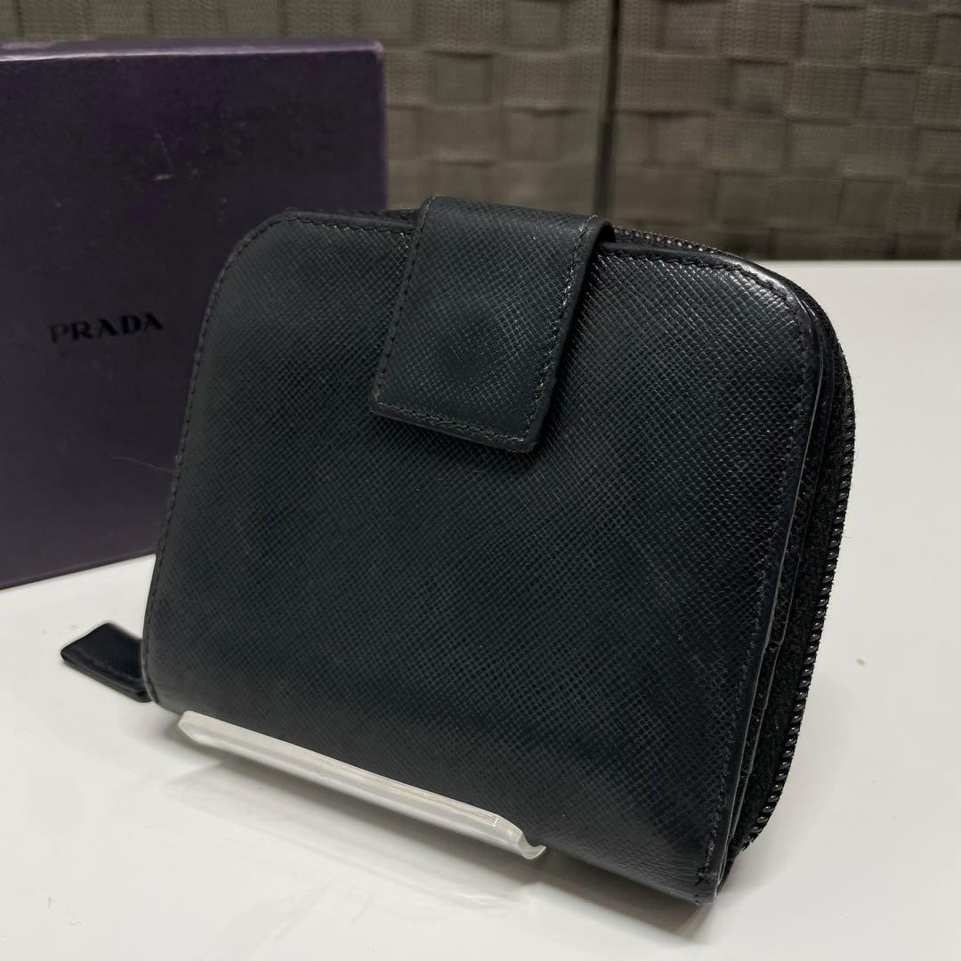 に*ん様 PRADA サフィアーノレザー 二つ折り財布 ブラック
