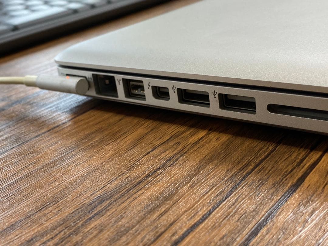 MacBook Pro 13-inch Early2011 箱・アクセサリー付き
