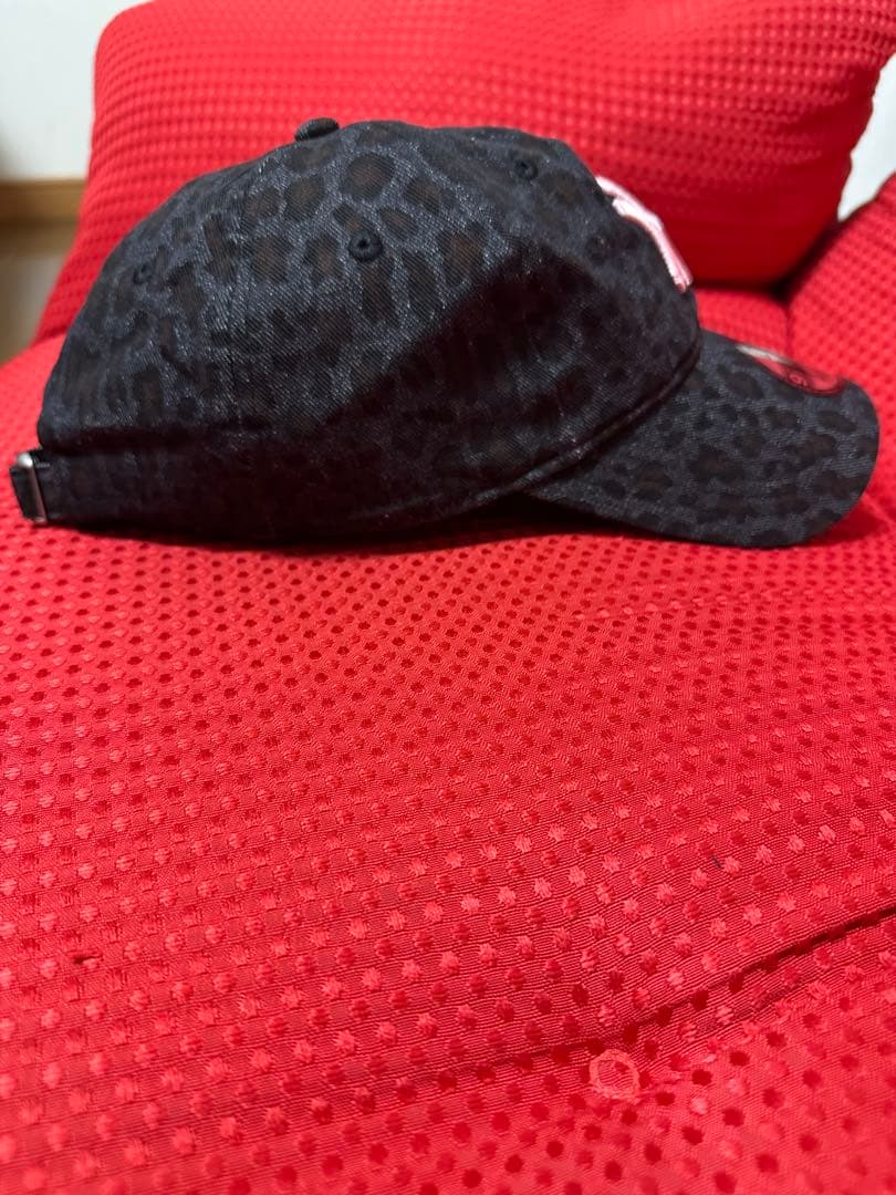 ヤンキース ニューエラキャップ ブラックピンク ヒョウ柄 ユニセックス