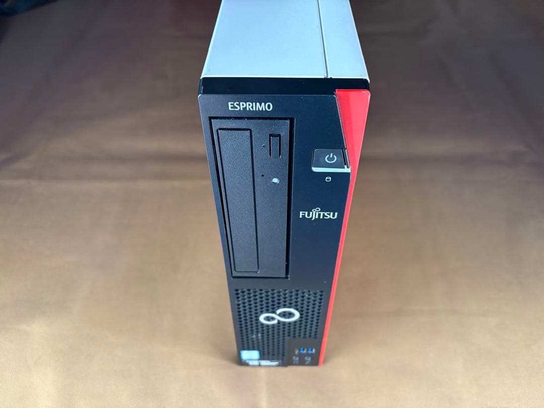 富士通 ESPRIMO 第8世代i5 メモリ16G SSD＋HDD Win11