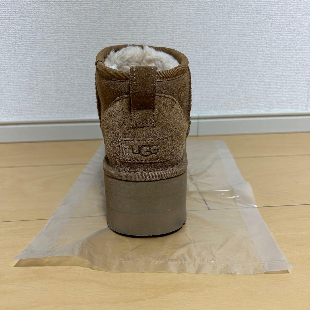 【UGG】Classic Ultra Mini Platformムートンブーツ