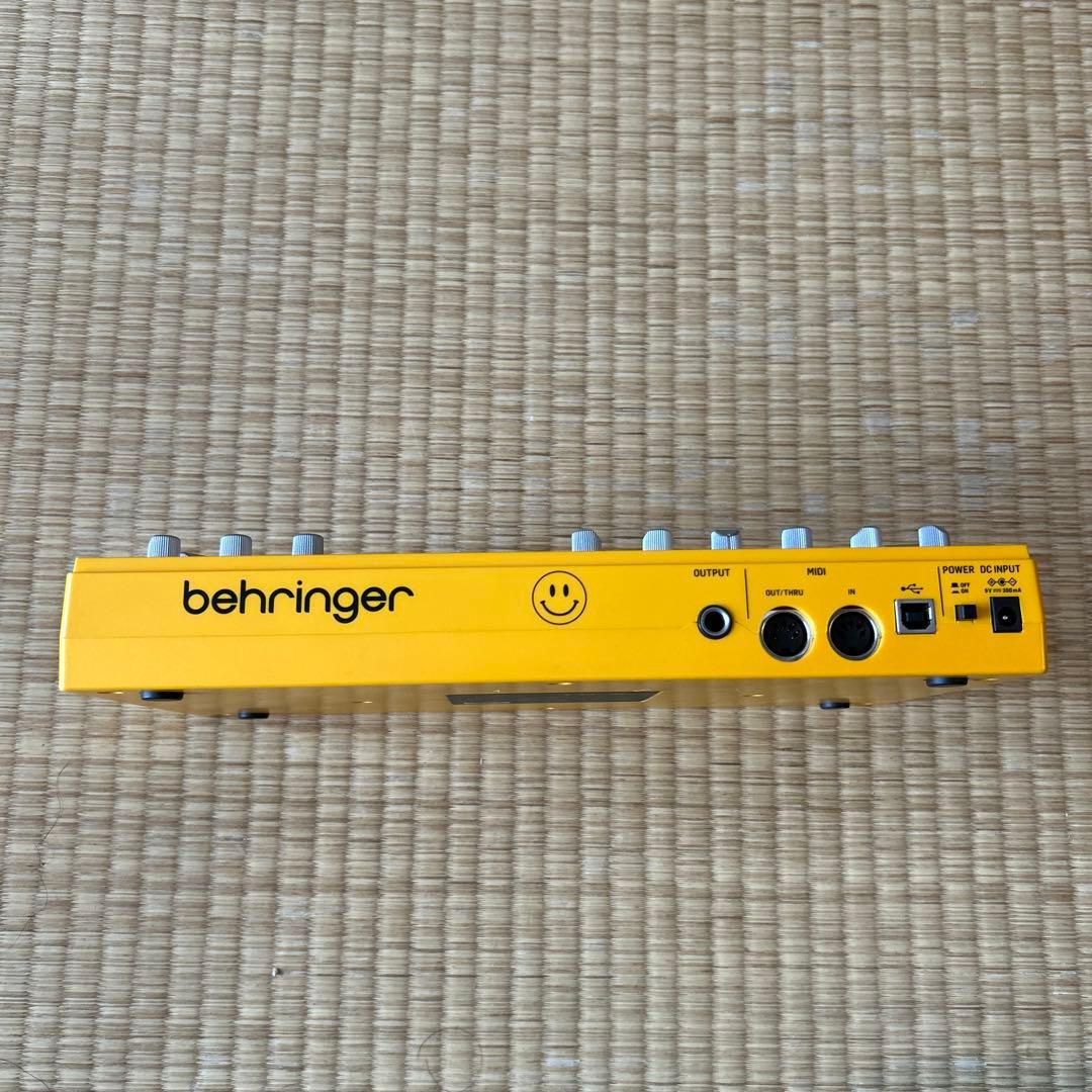 behringer アナログベースマシン TD-3-AM TB-303クローン？