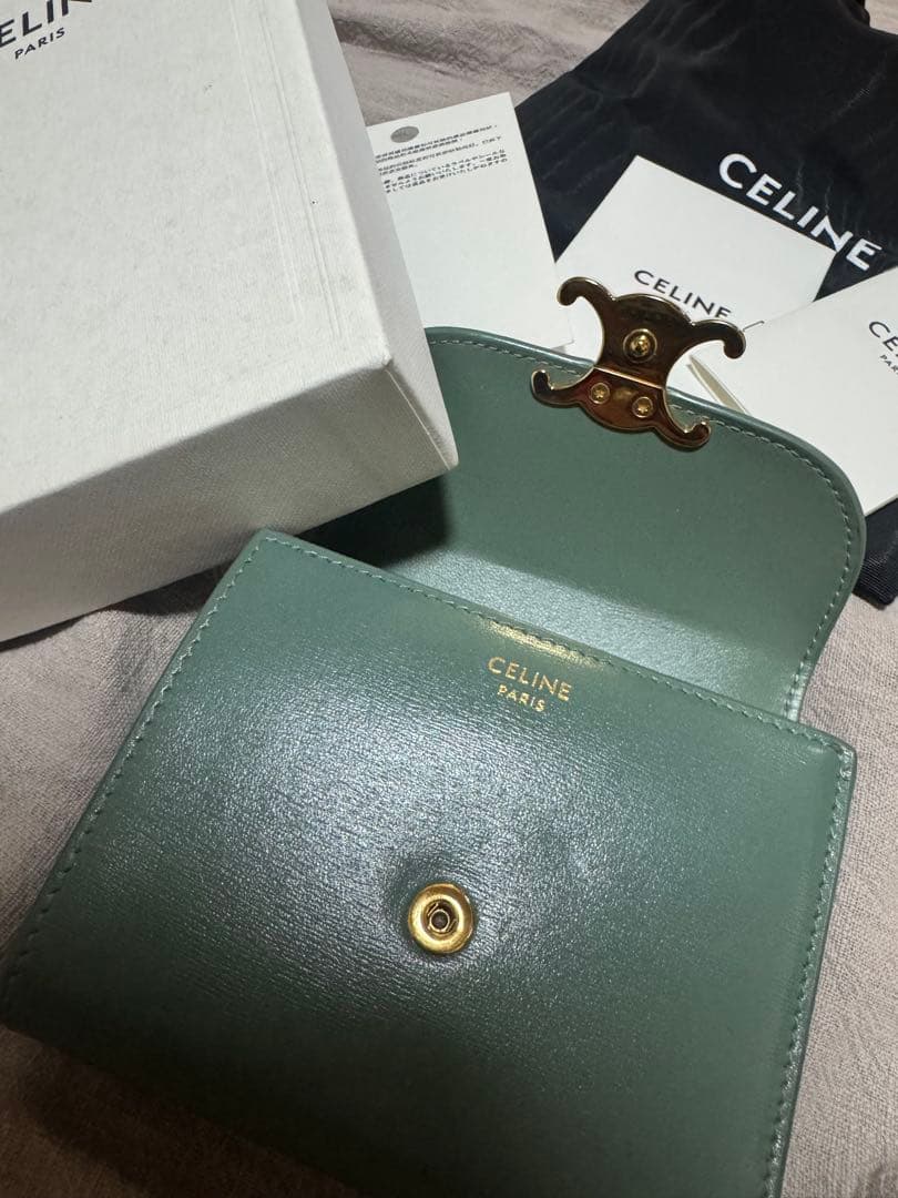 CELINE トリオンフ 三つ折り財布 箱付き