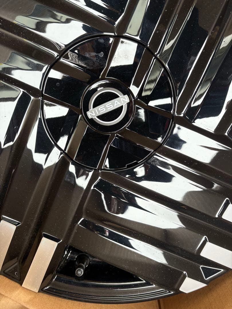【新車外し】日産NISSAN ニッサン オーラ17インチ アルミホイール