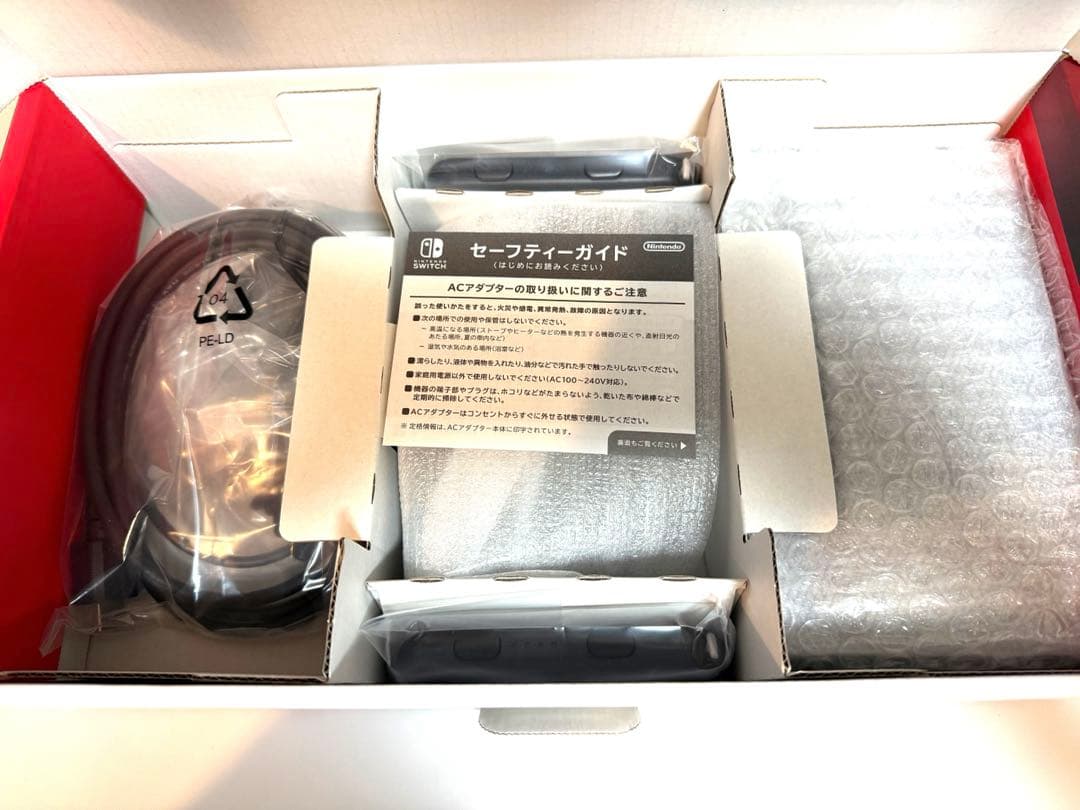 Nintendo Switch 本体　ネオンピンク/ブルー　未使用品02