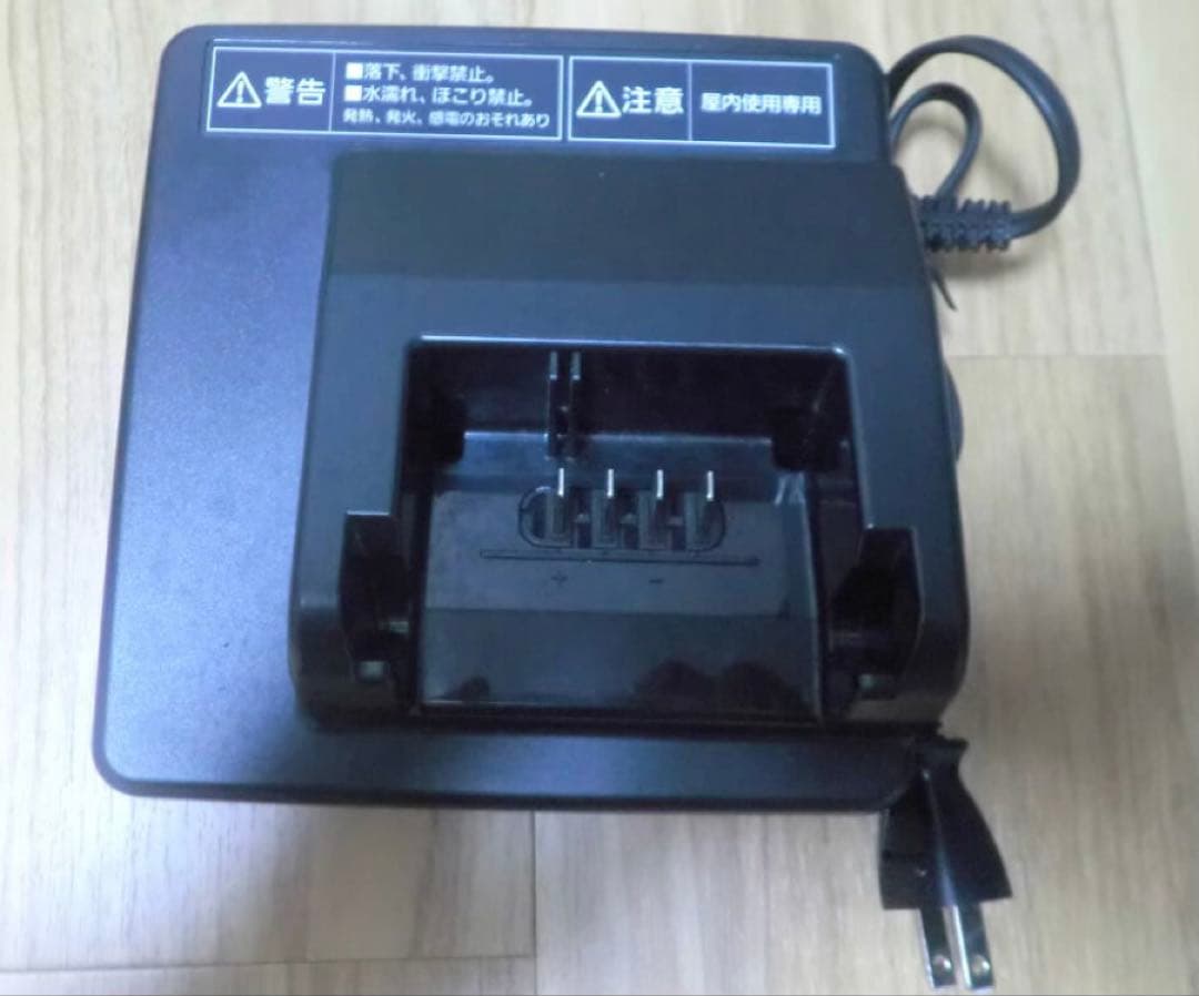電動アシスト自転車(Panasonic) バッテリー充電器　　NKJ074Z