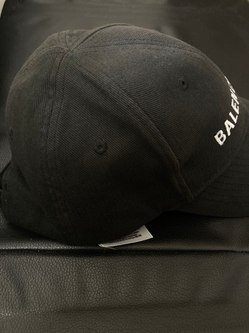 BALENCIAGA ベースボールキャップ ブラック