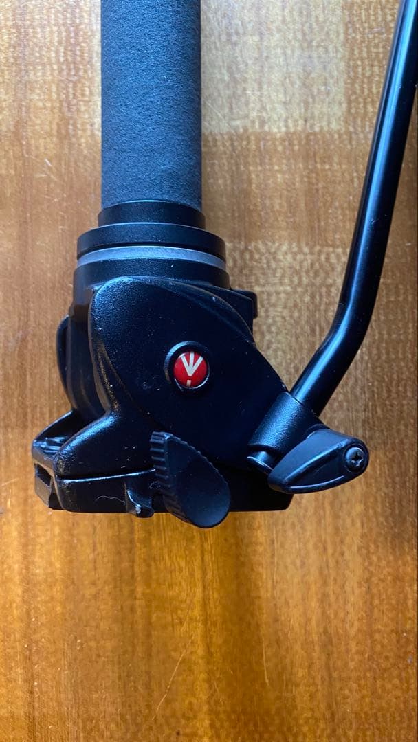 Manfrotto マンフロットフルードビデオ一脚 雲台付 561BHDV-1