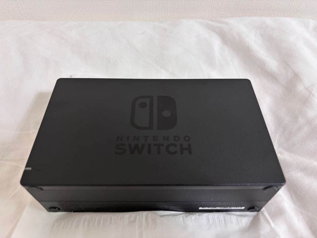 【美品】Nintendo Switch バッテリー強化モデル 本体 ＋ホリパッド