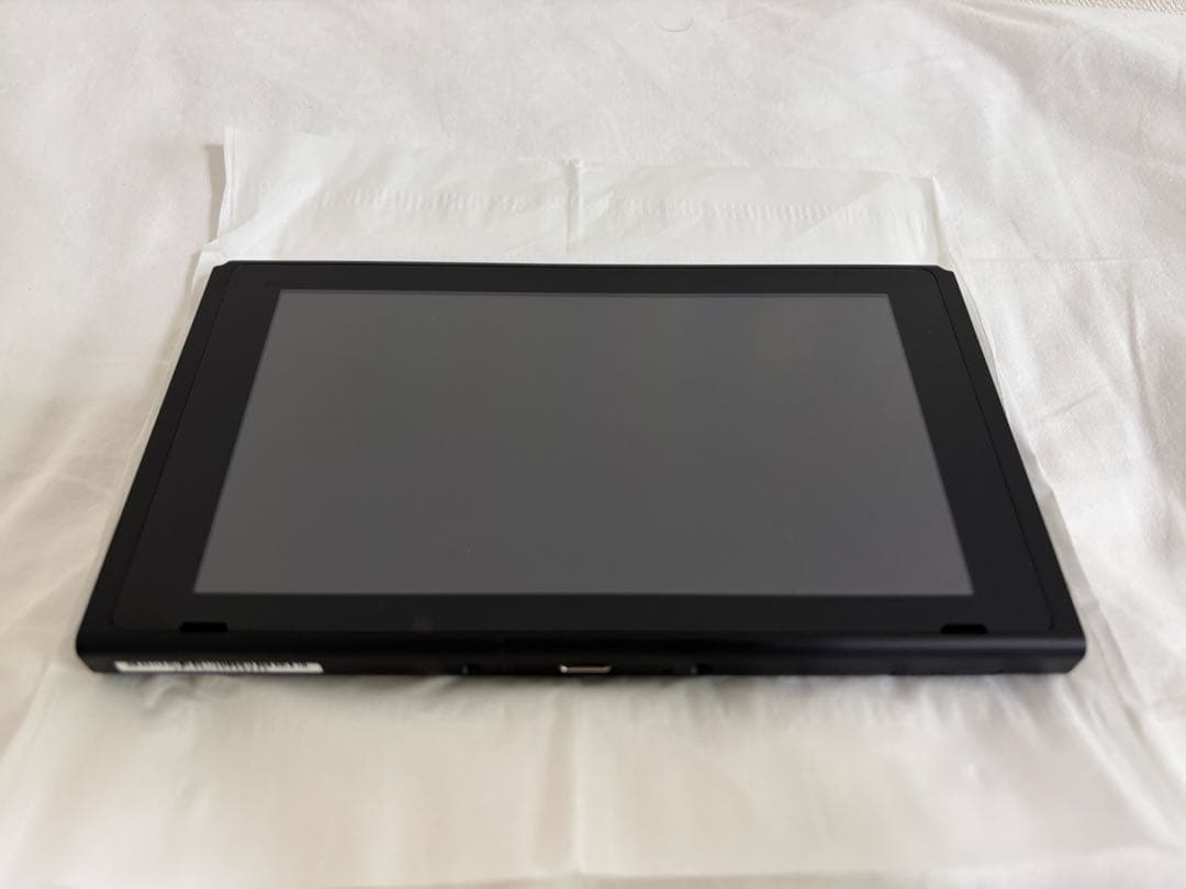 【美品】Nintendo Switch バッテリー強化モデル 本体 ＋ホリパッド
