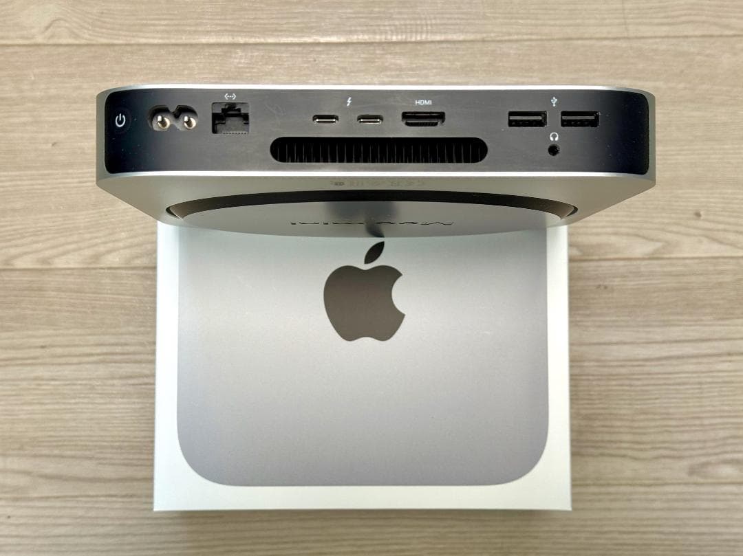 Mac mini M2 8GBメモリ／256GBストレージ
