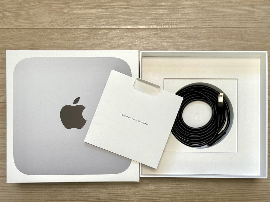 Mac mini M2 8GBメモリ／256GBストレージ